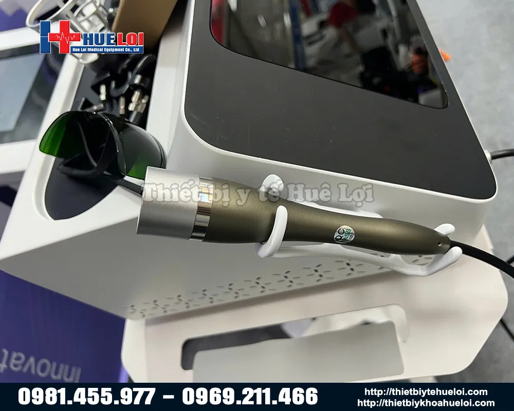 Tay cầm trị liệu của máy laser cường độ cao