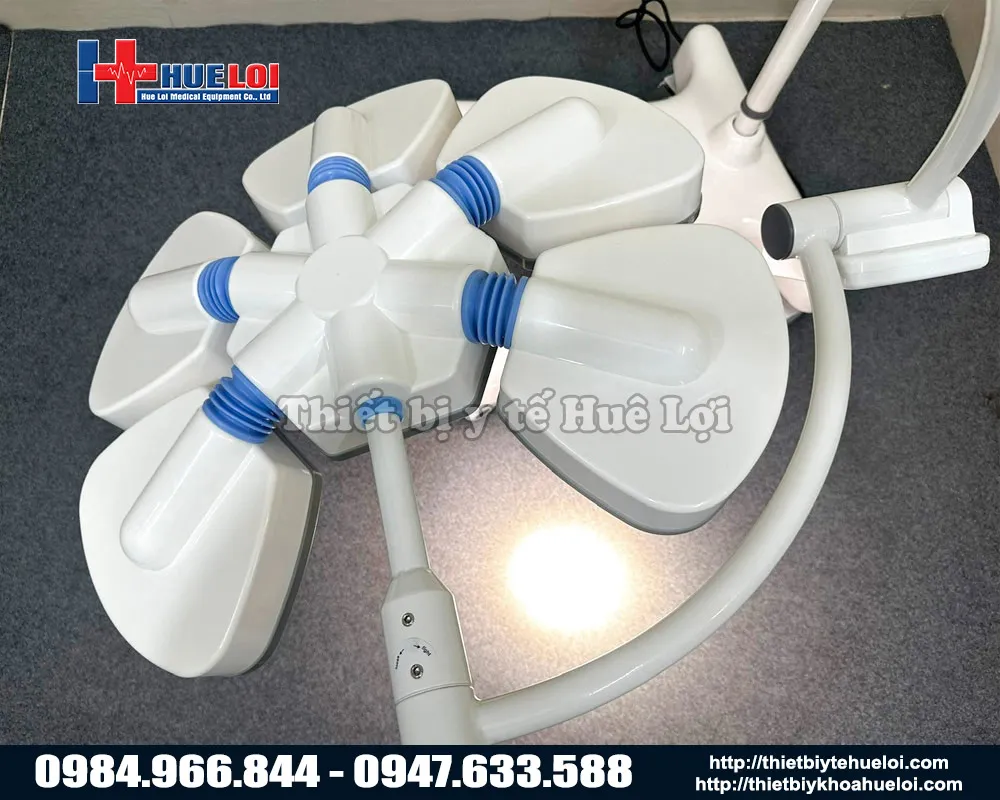 Đèn mổ ánh sáng led 5 cánh