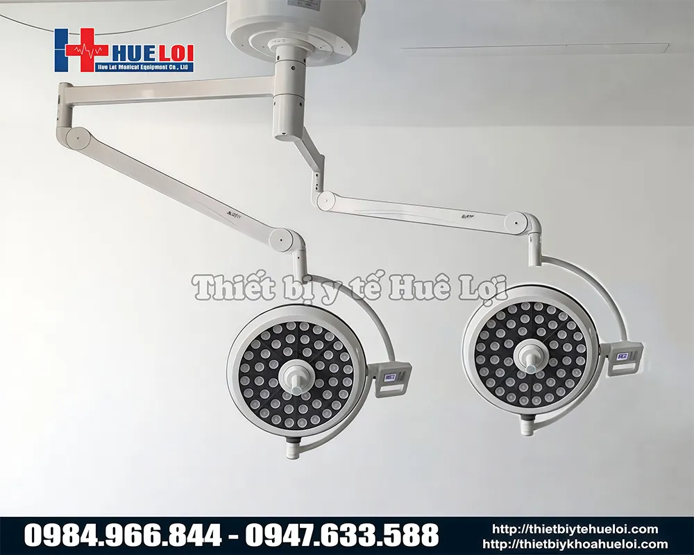 đèn phẫu thuật treo trần hai nhánh phổ biến nhất hiện nay