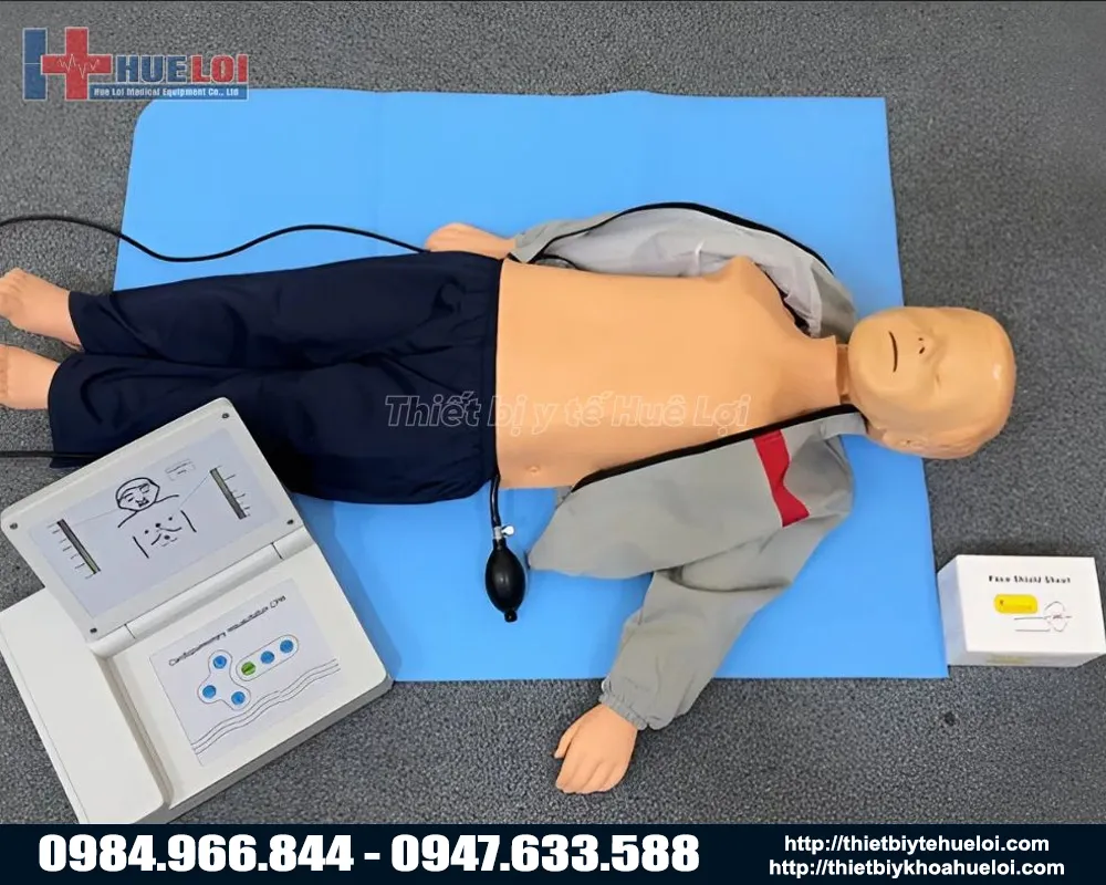 Mô hình cấp cứu ngừng tuần hoàn trẻ em sử dụng monitor cao cấp
