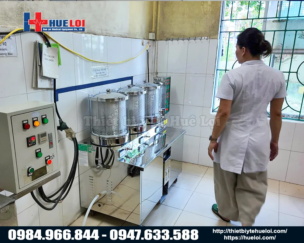 M&aacute;y sắc thuốc bắc v&agrave; đ&oacute;ng t&uacute;i c&ocirc;ng suất lớn