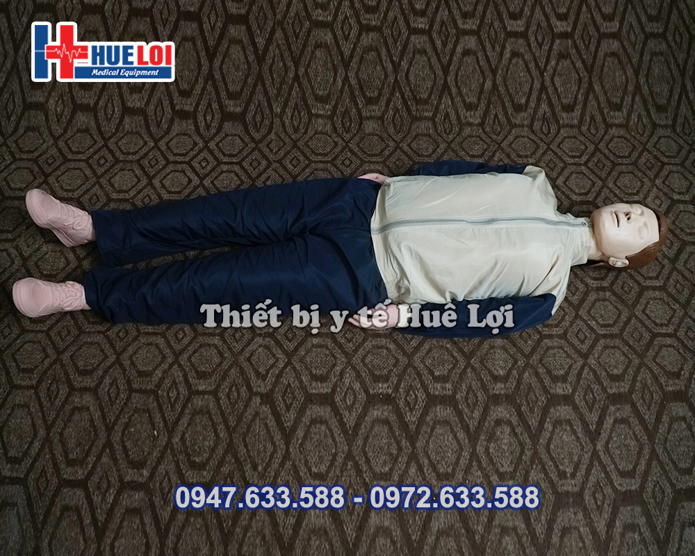 Người 170cm thực hành hô hấp nhân tạo cơ bản